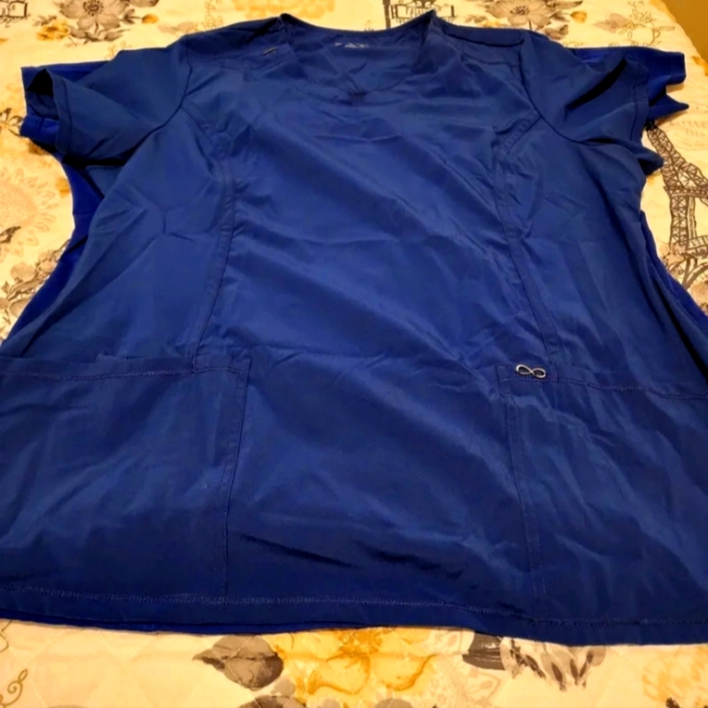 Cherokee infinity 2xl bright blue top